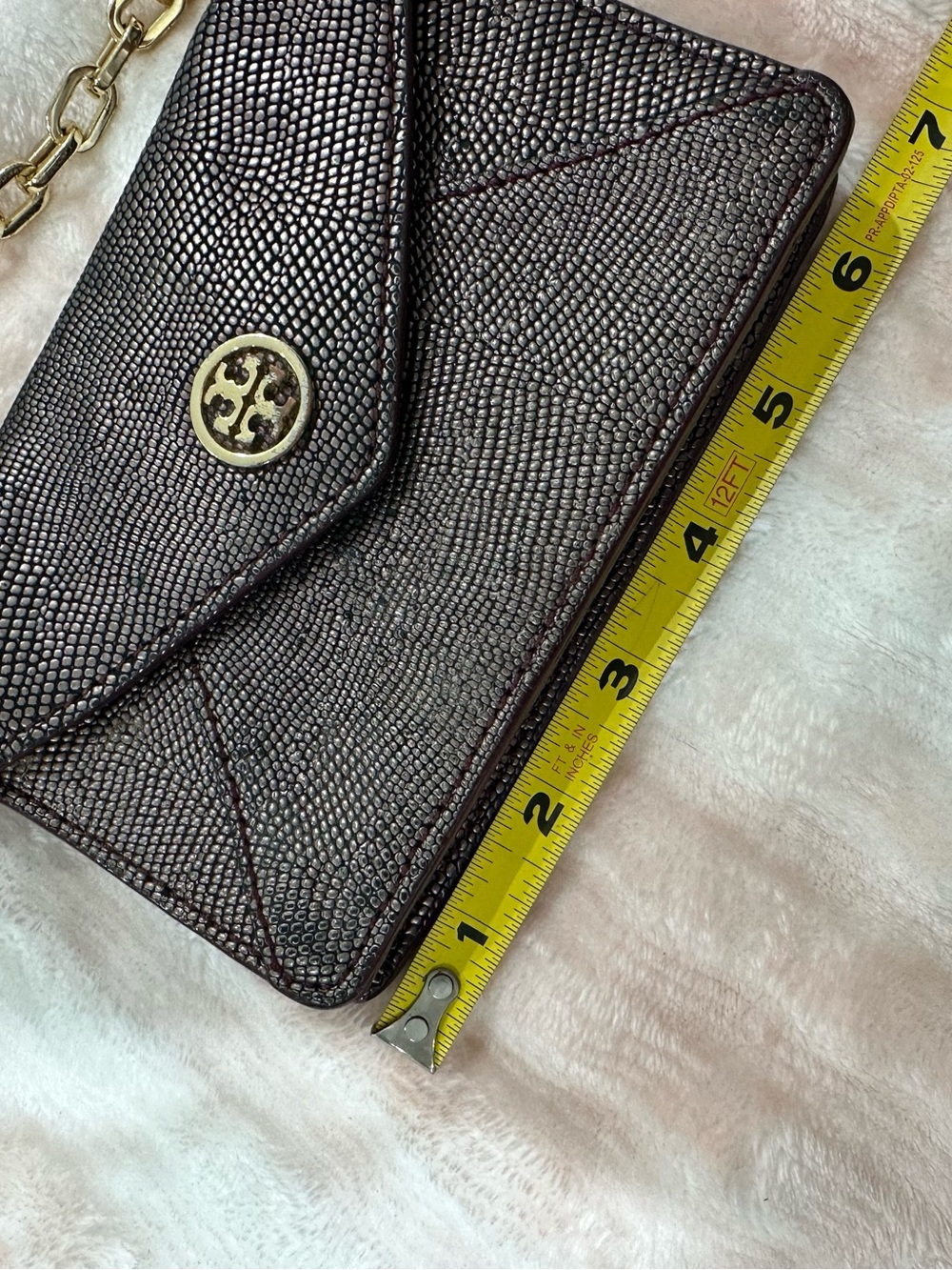 Tory Burch Metallic Textured Mini crossbody bag with Gold Logo - Picture 9 of 9